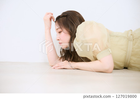 擁有健康肌膚、自然美麗的女性 127019800