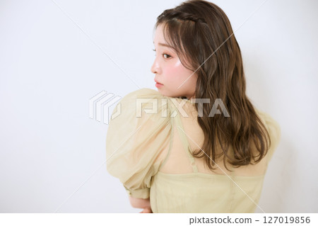 Women with healthy skin, natural beauty Women with healthy skin, natural beauty 127019856