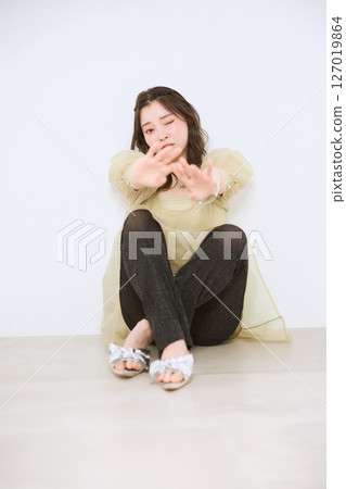 擁有健康肌膚、自然美麗的女性 擁有健康肌膚、自然美麗的女性 127019864