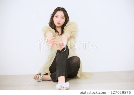 擁有健康肌膚、自然美麗的女性 127019876