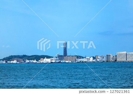 View of the Auvision Kaikyo Yume Tower across the river from Mojiko Port 127021361