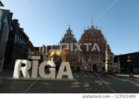 The Black Heads Mansion and the Riga inscription The Black Heads Mansion and the Riga inscription 127021408