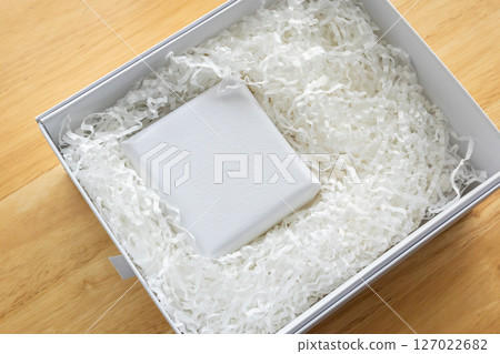 Eco friendly white paper wrap for product packaging parcel carton box Eco friendly white paper wrap for product packaging parcel carton box 127022682