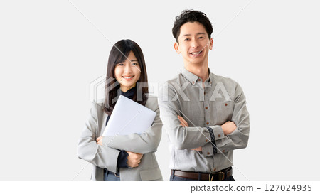 Image of business teamwork between two men and women Image of business teamwork between two men and women 127024935