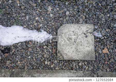 剩餘的雪和積雪 剩餘的雪和積雪 127032084
