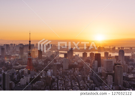 東京市中心首次日出 127032122