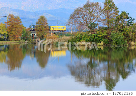 A calm early morning scene at Lake Nukikawanaiko on the shores of Lake Biwa A calm early morning scene at Lake Nukikawanaiko on the shores of Lake Biwa 127032186