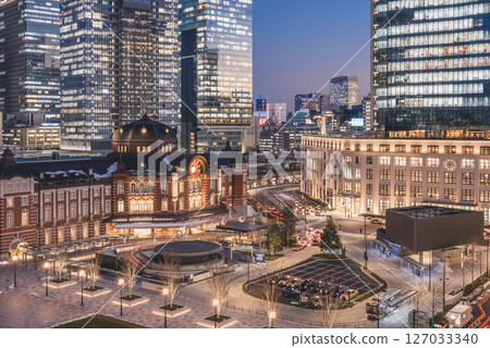 黃昏時分的東京車站和丸之內景觀 127033340