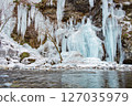 Icicles of Misotsuchi in Otaki, Chichibu City, Saitama Prefecture 127035979