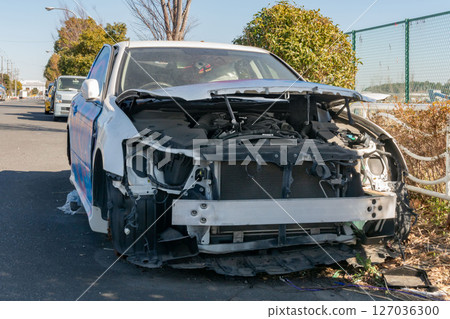 Illegally abandoned cars 127036300