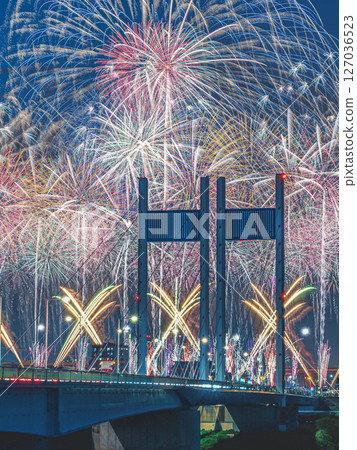 TOKYO City Pop Fireworks (Fireworks display at Fuchu Tokyo Racecourse) 127036523