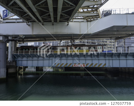 Tokyu train running over Katabira River 127037759