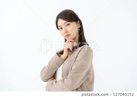 Troubling women Troubling women 127040152