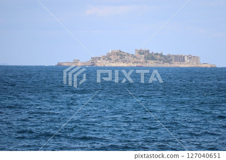 (Hashima Island, Nagasaki) A diamond in the sea <Gunkanjima> 127040651