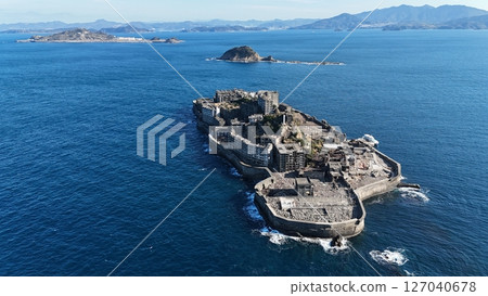 [Hashima Island, Nagasaki] A diamond sleeping in the sea <Gunkanjima> 127040678