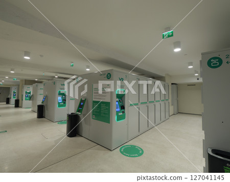 Finland, early May morning, coin lockers at Helsinki Central Station 127041145