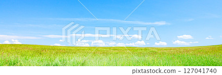 A refreshing summer scene in Hokkaido, with a breeze A refreshing summer scene in Hokkaido, with a breeze 127041740