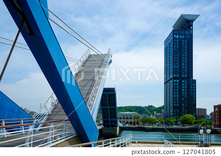 Blue Wing Moji Drawbridge Mojiko Retro 127041805