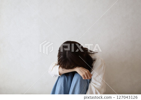 憂鬱的女人,憂鬱 憂鬱的女人,憂鬱 127043126