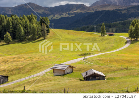 Dolomites mountain at Alpe di Siusi, Italy Dolomites mountain at Alpe di Siusi, Italy 127043187
