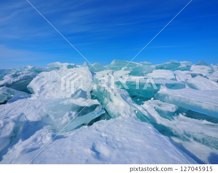 貝加爾湖藍色的冰 127045915