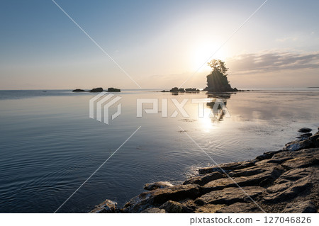 Amaharashi Beach - Onnaiwa and the sunrise Amaharashi Beach - Onnaiwa and the sunrise 127046826