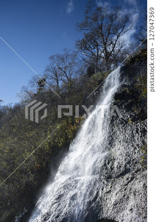 Seseki Falls as seen from the road Seseki Falls as seen from the road 127047369