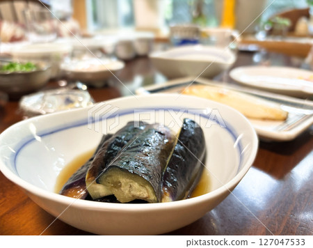 Deep-fried eggplant as a side dish for dinner 127047533