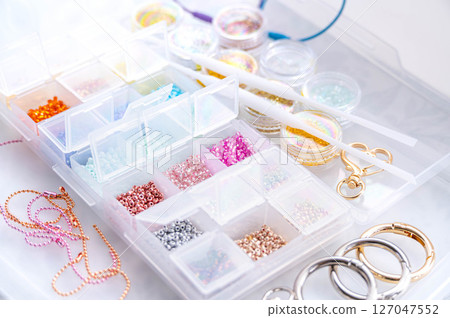 Materials for making resin accessories Materials for making resin accessories 127047552