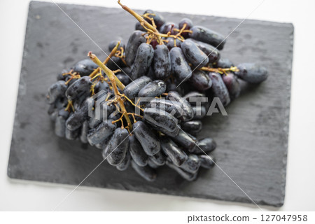 Australian grapes now available: Sweet Aphid 127047958