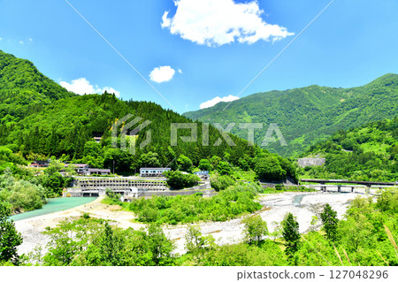 View of the Kuruma Onsen area, Otari Village, Nagano Prefecture (Otari Village, Nagano Prefecture) [2025.6] 127048296
