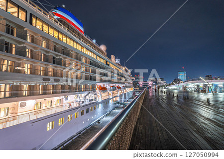 The luxury cruise ship "Asuka III" shines at night 127050994