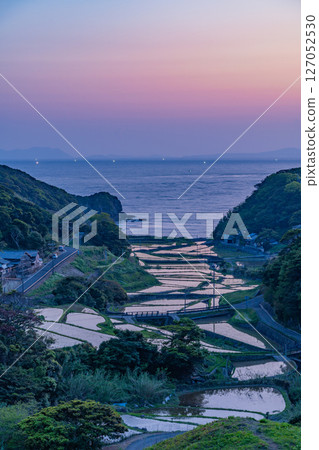 (Nagasaki Prefecture) Rice terraces with ocean views in Kasuga Village (Hidden Christian Sites in the Nagasaki and Amakusa Regions) (Nagasaki Prefecture) Rice terraces with ocean views in Kasuga Village (Hidden Christian Sites in the Nagasaki and Amakusa Regions) 127052530