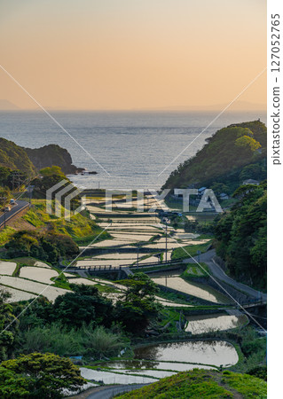 (Nagasaki Prefecture) Rice terraces with ocean views in Kasuga Village (Hidden Christian Sites in the Nagasaki and Amakusa Regions) (Nagasaki Prefecture) Rice terraces with ocean views in Kasuga Village (Hidden Christian Sites in the Nagasaki and Amakusa Regions) 127052765