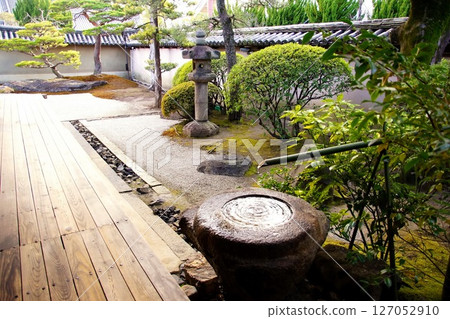 京都府,東寺,關智院,京都市南區九條町長足缽,2022 年 2 月 京都府,東寺,關智院,京都市南區九條町長足缽,2022 年 2 月 127052910