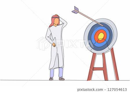Continuous one line drawing ambition Arabian businessman arrow missed at the target. Failed hit archery target. Business challenge failure metaphor. Single line draw design vector graphic illustration 127054613