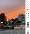日落時分的建築工地 127059002