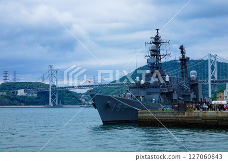 關門大橋和護衛艦“澤切157” 127060843