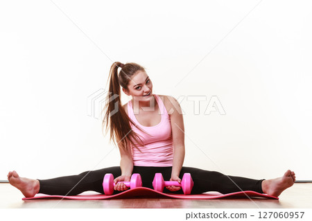 Cheerful girl liftingweights Cheerful girl liftingweights 127060957