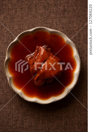 Boiled tuna with horn 127069220