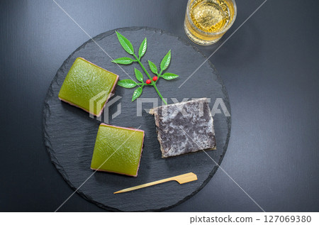 Sakuramochi Uiro and Kintsuba Sakuramochi Uiro and Kintsuba 127069380