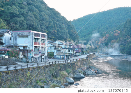 [Kawayu Onsen] Motomiyacho Kawayu in Tanabe-shi, Wakayama Prefecture 127070545
