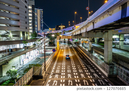 Image of a city road at night Image of a city road at night 127070885