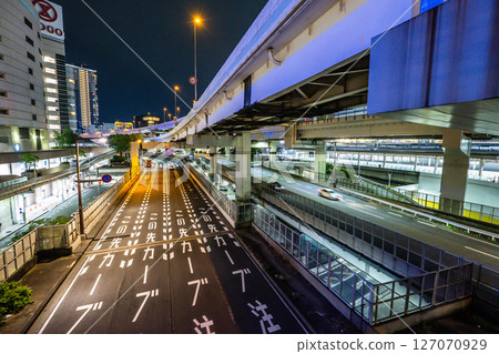 Image of a city road at night 127070929