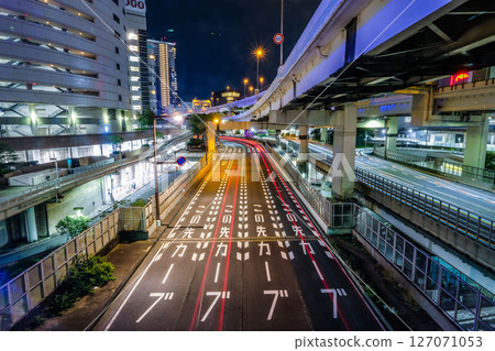 Image of a city road at night Image of a city road at night 127071053