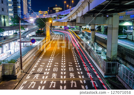 Image of a city road at night Image of a city road at night 127071058