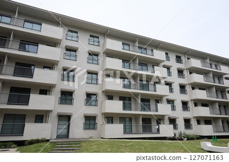 Former Akabanedai housing complex Former Akabanedai housing complex 127071163