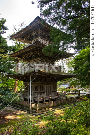Ancient temples of Echigo 127074615