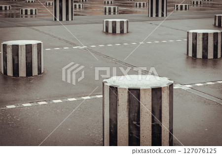 The Burens Columns (the two trays) installed in the Honor courtyard of the Palais Royal. 127076125