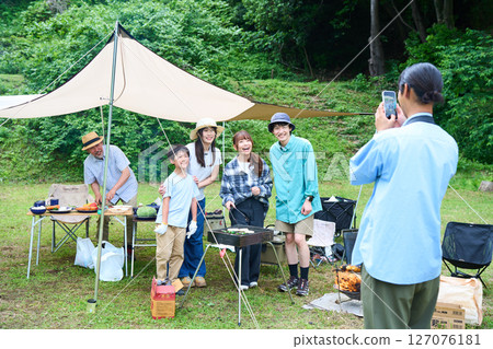 3 generations camping outdoor barbecue BBQ family auto campsite 127076181